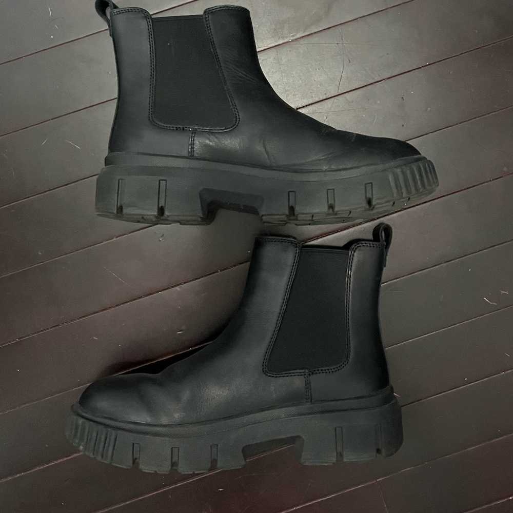 Timberland Women's Greyfield Chelsea Boot Black Size 7